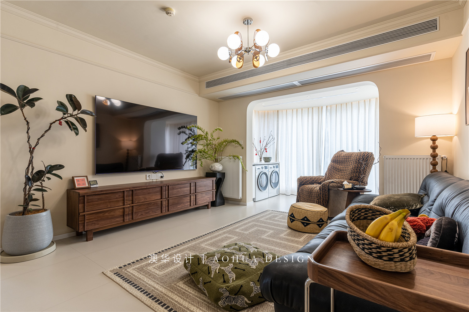 国博新城129㎡奶油中古