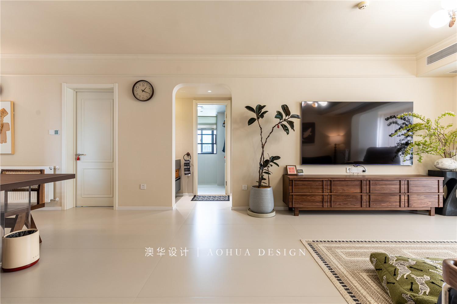 国博新城129㎡奶油中古