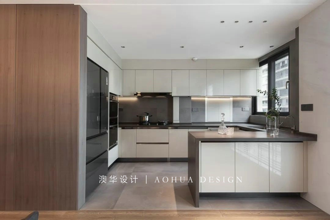 绿地西斯莱公馆126㎡现代简约