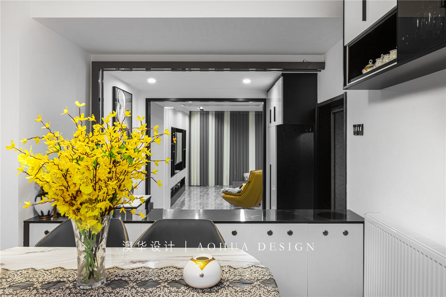 滨江苑130㎡现代黑白灰