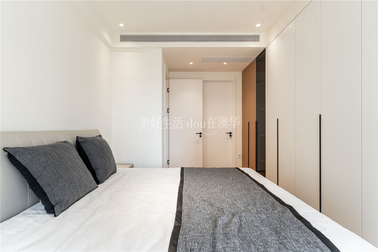 华发中城荟中央首府装修,武汉装修设计,现代原木风装修