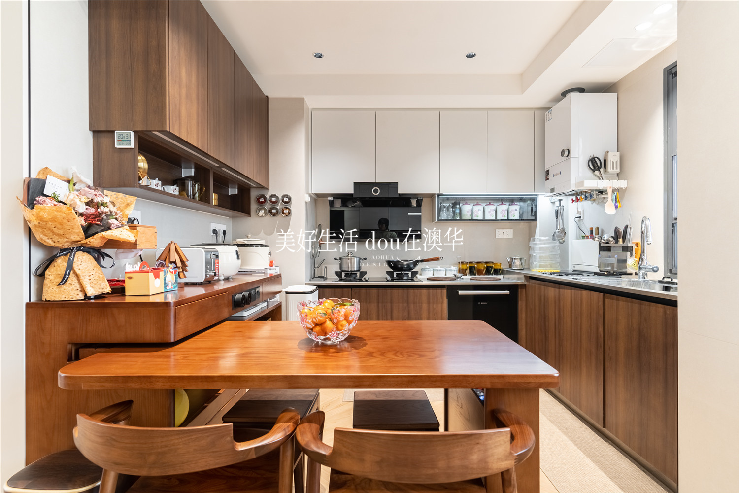 龙湖三千城,现代中古