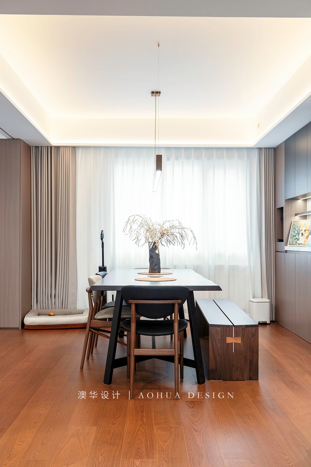 世纪江尚装修,意式极简风格