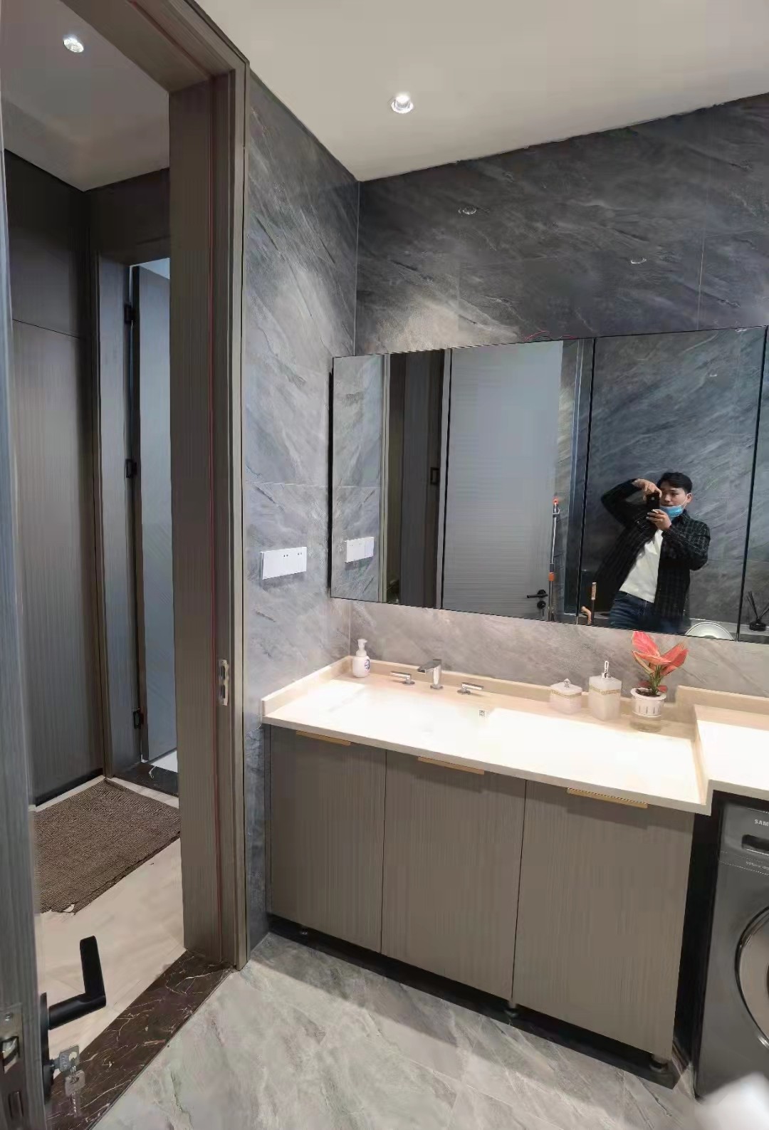 091227570059.jpg 卫生间.jpg