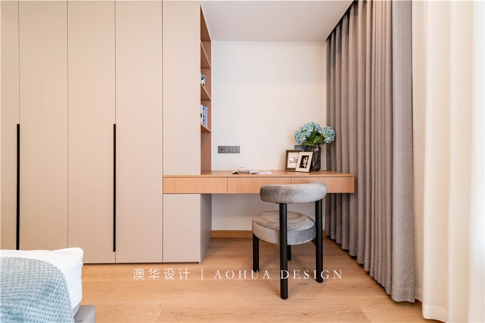 211139000762.jpg 211139000762.jpg